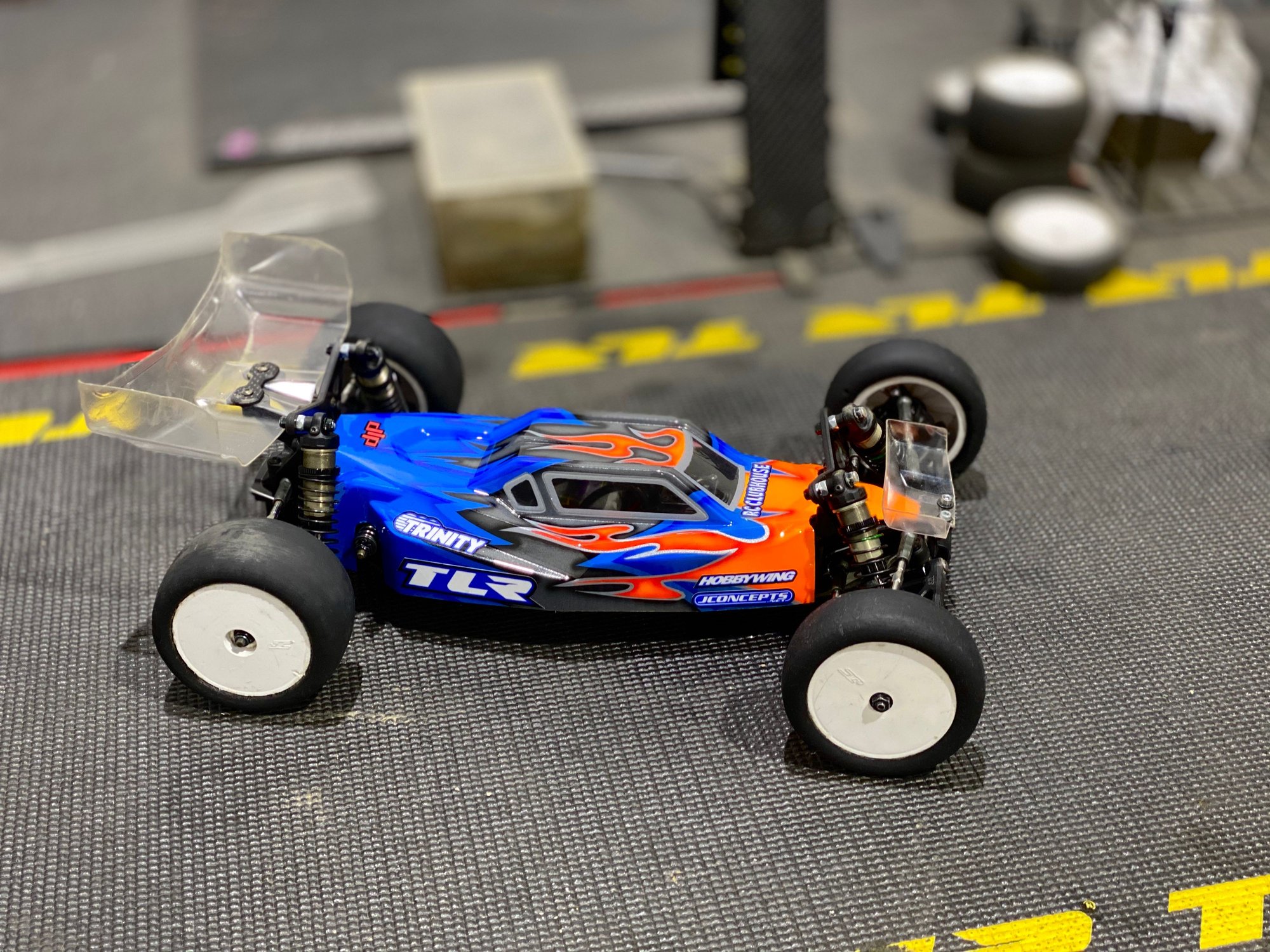 tlr 5.0 sr