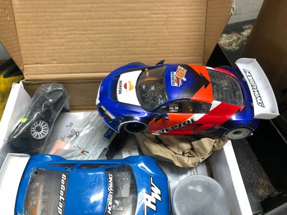 Just arrived. Brushly1/28 scale.   Shipping from France beats Hong Kong 