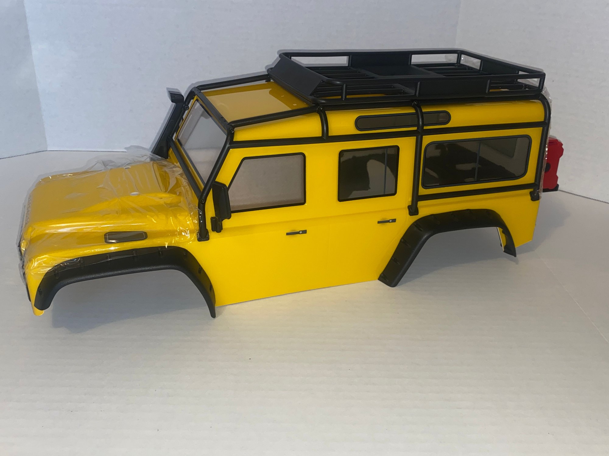 Traxxas trx-4 Yellow Land Rover Defender Body Limited edition