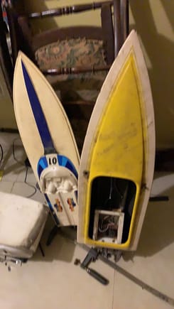 Also any one know who made the nitro hull on the right? It’s a 30” hull. Thank!!