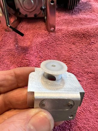 You can see how there's nearly a knife edge the charge will have to navigate to go left.