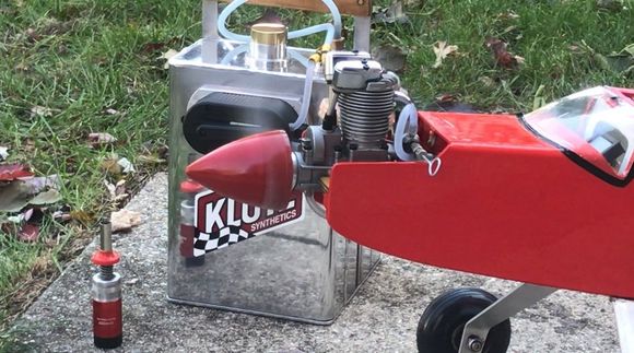 The silver engine is a 50.
Plane as inherited was fitted with tricycle gear. Quickly converted to tail dragger gear 