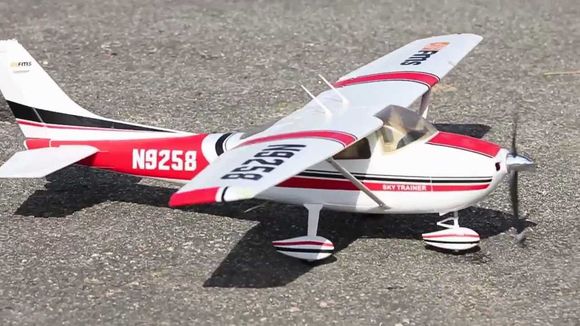 Powerful 3 blade prop with chrome spinner is EZ to fly as a trziner but is very scale looking and it comes with second plane for replacement part.
