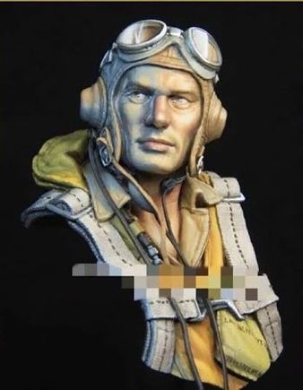 1/10 scale pilot bust