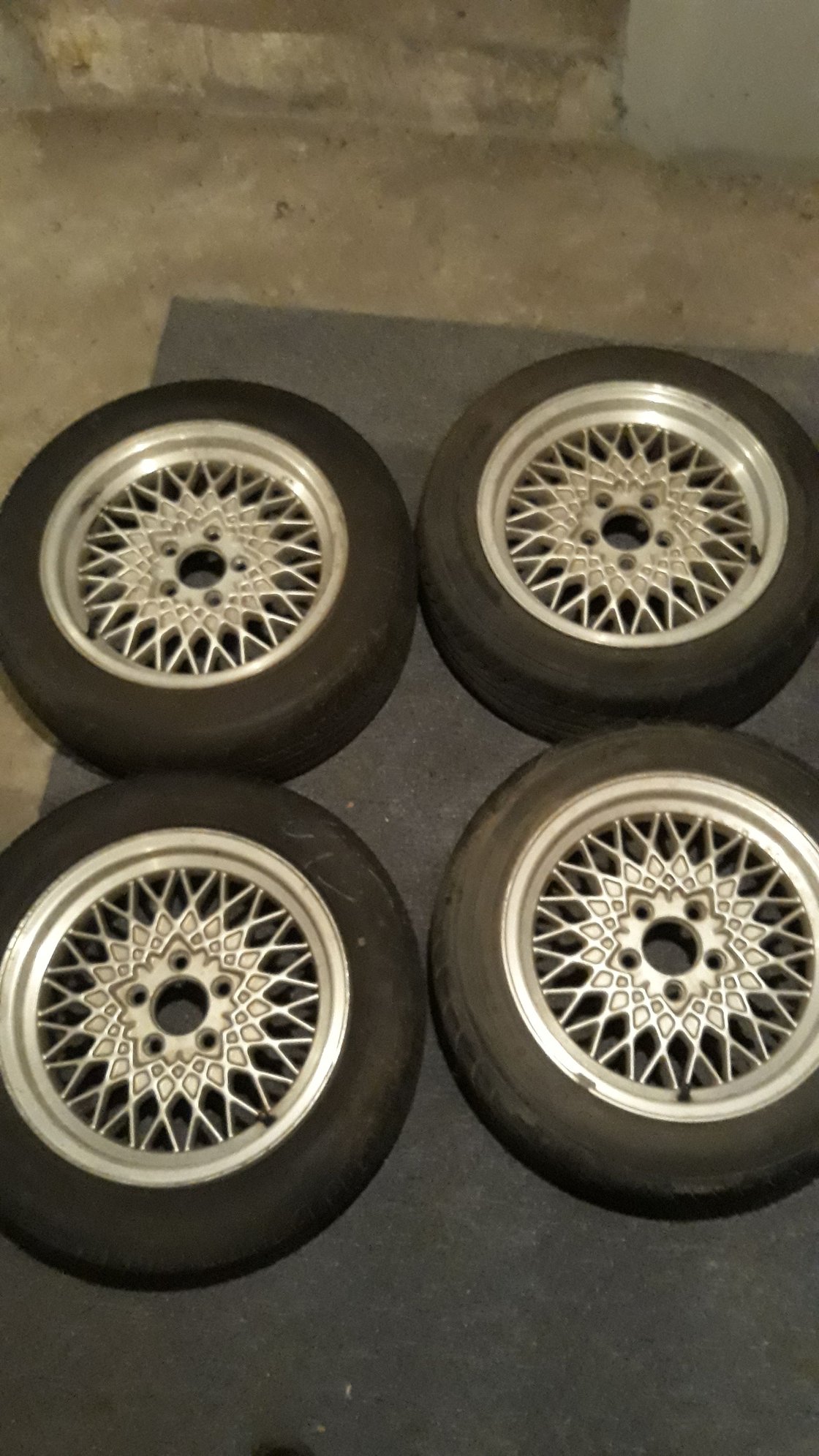 Wheels and Tires/Axles - Crown vic wheels - Used - All Years Any Make All Models - Clifton, NJ 07014, United States