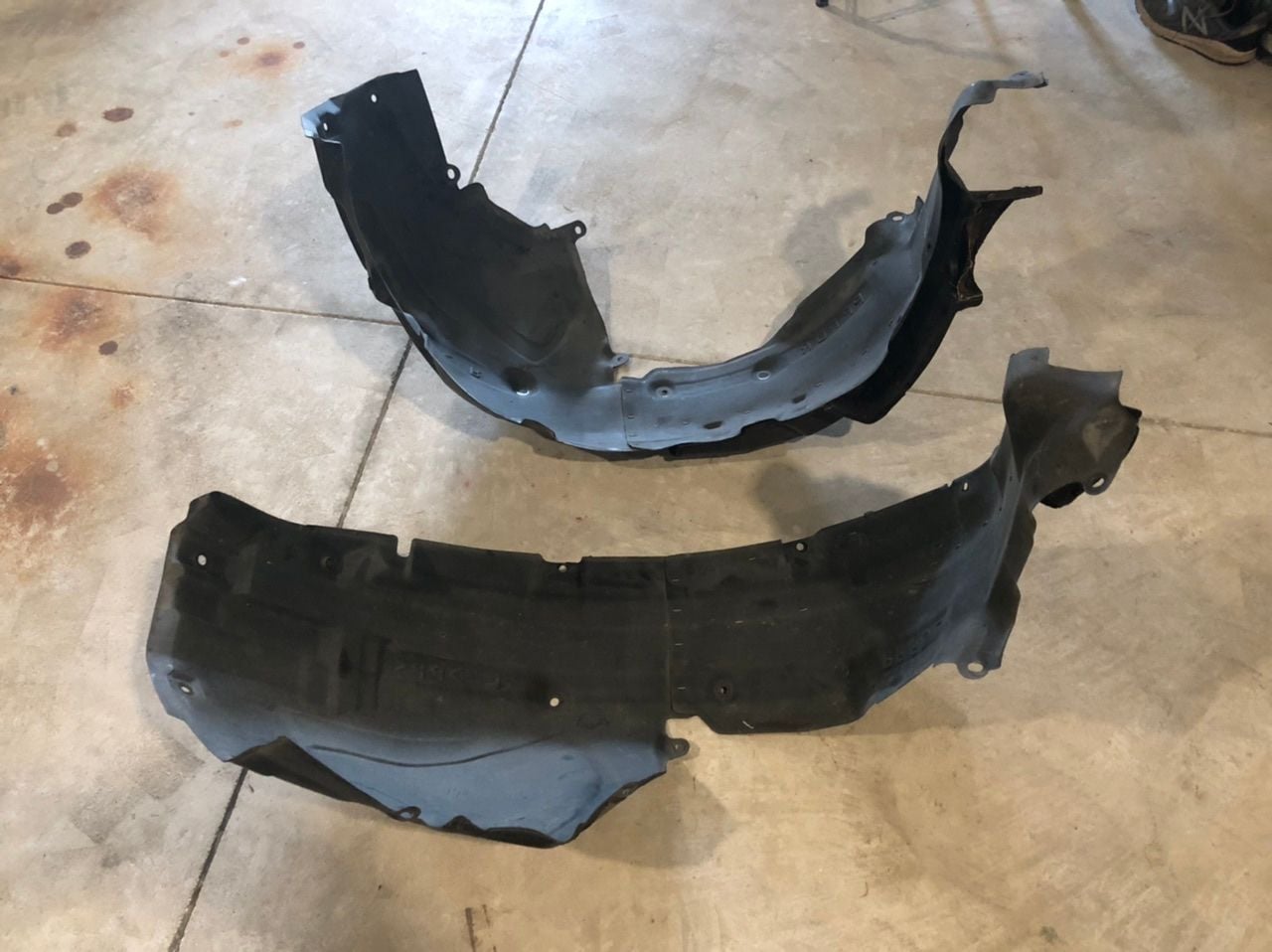 Miscellaneous - Inner Fender liners Rt and Lt - Used - 1992 to 2002 Mazda RX-7 - Charleston, SC 29492, United States
