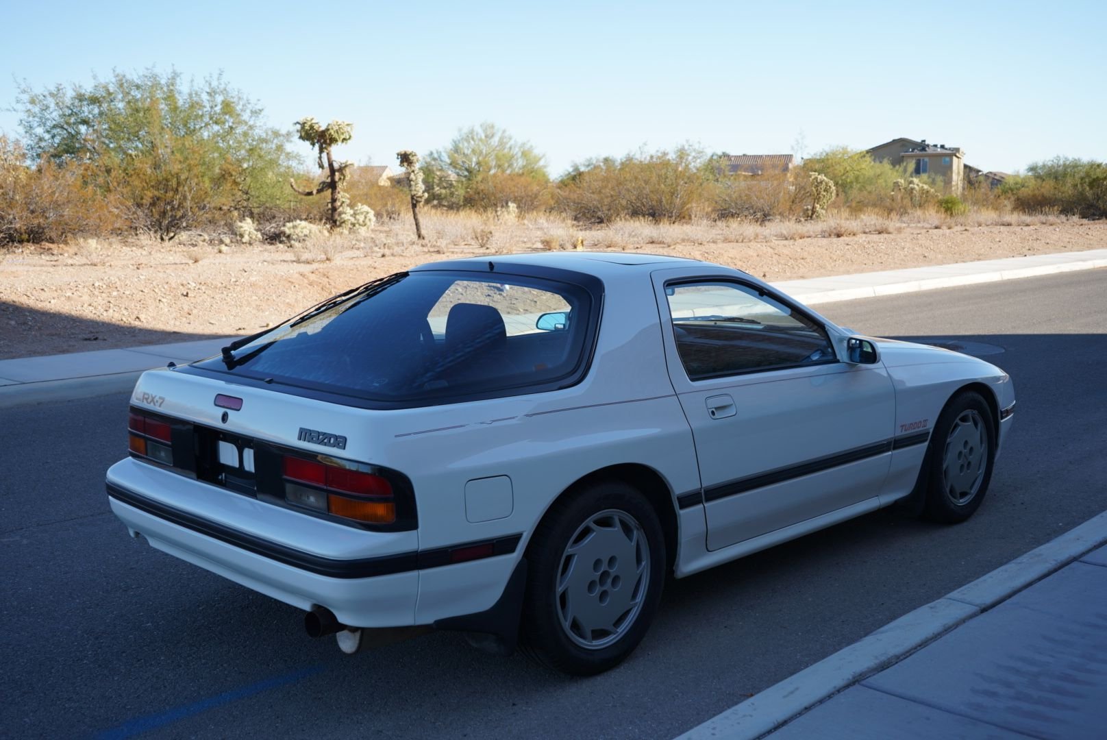 1987 Mazda RX-7 - 1987 Turbo II FOR SALE - Used - VIN JM1FC3329H0157165 - 149,135 Miles - Manual - White - Tucson, AZ 85747, United States