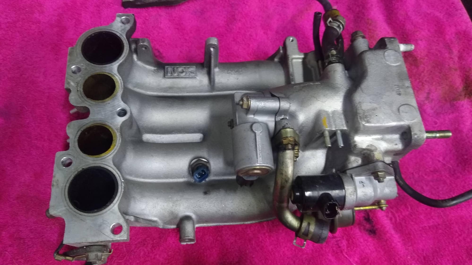 Engine - Intake/Fuel - FD Upper and Lower Intake Manifolds and Throttle Body - Used - 1993 to 2002 Mazda RX-7 - Dawsonville, GA 30534, United States