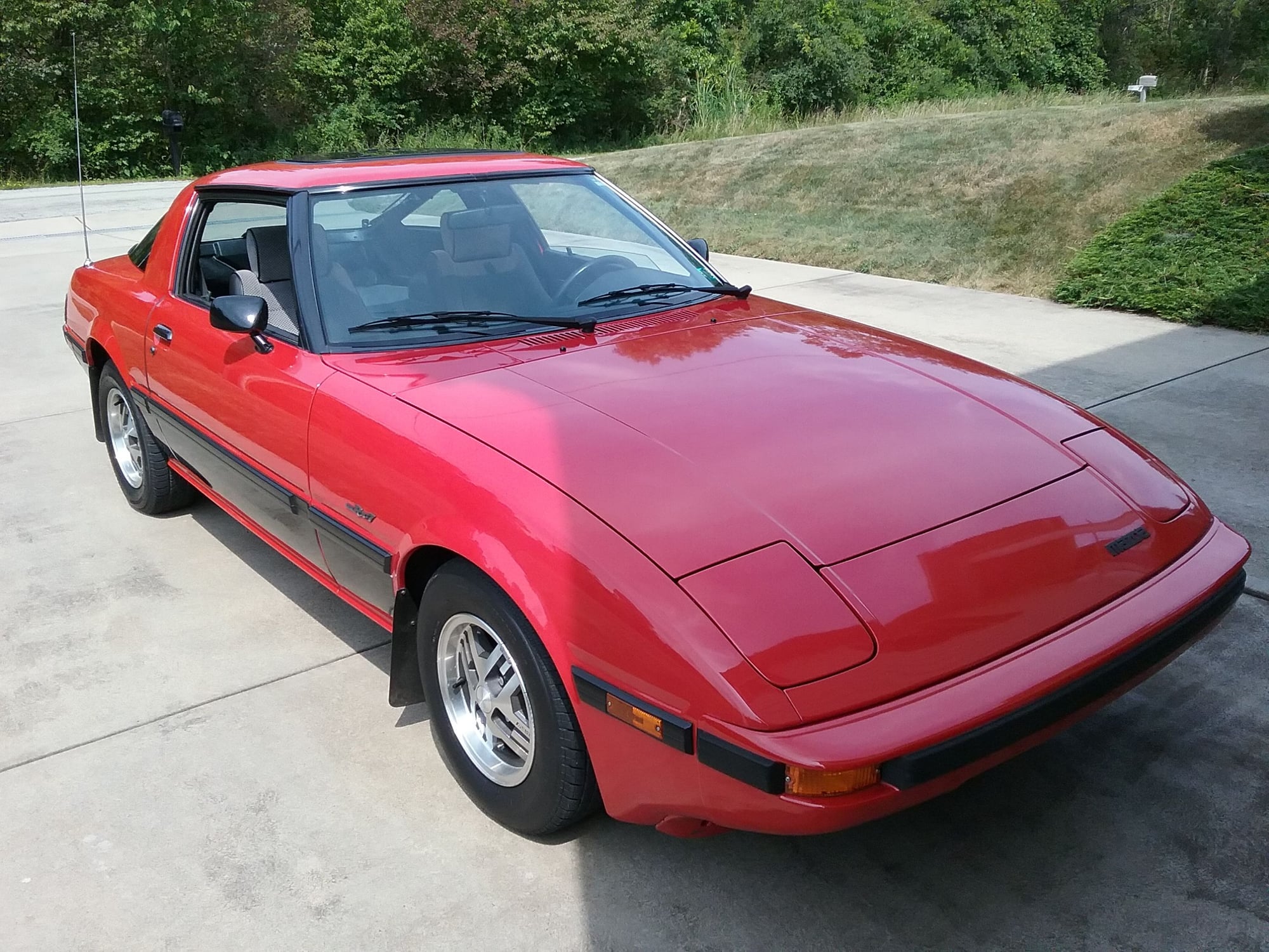 1985 Mazda RX-7 - 1985 Classic Mazda RX7 - Used - VIN JM1FB3317F0889088 - 56,501 Miles - 4 cyl - 2WD - Automatic - Coupe - Red - Hunker, PA 15639, United States