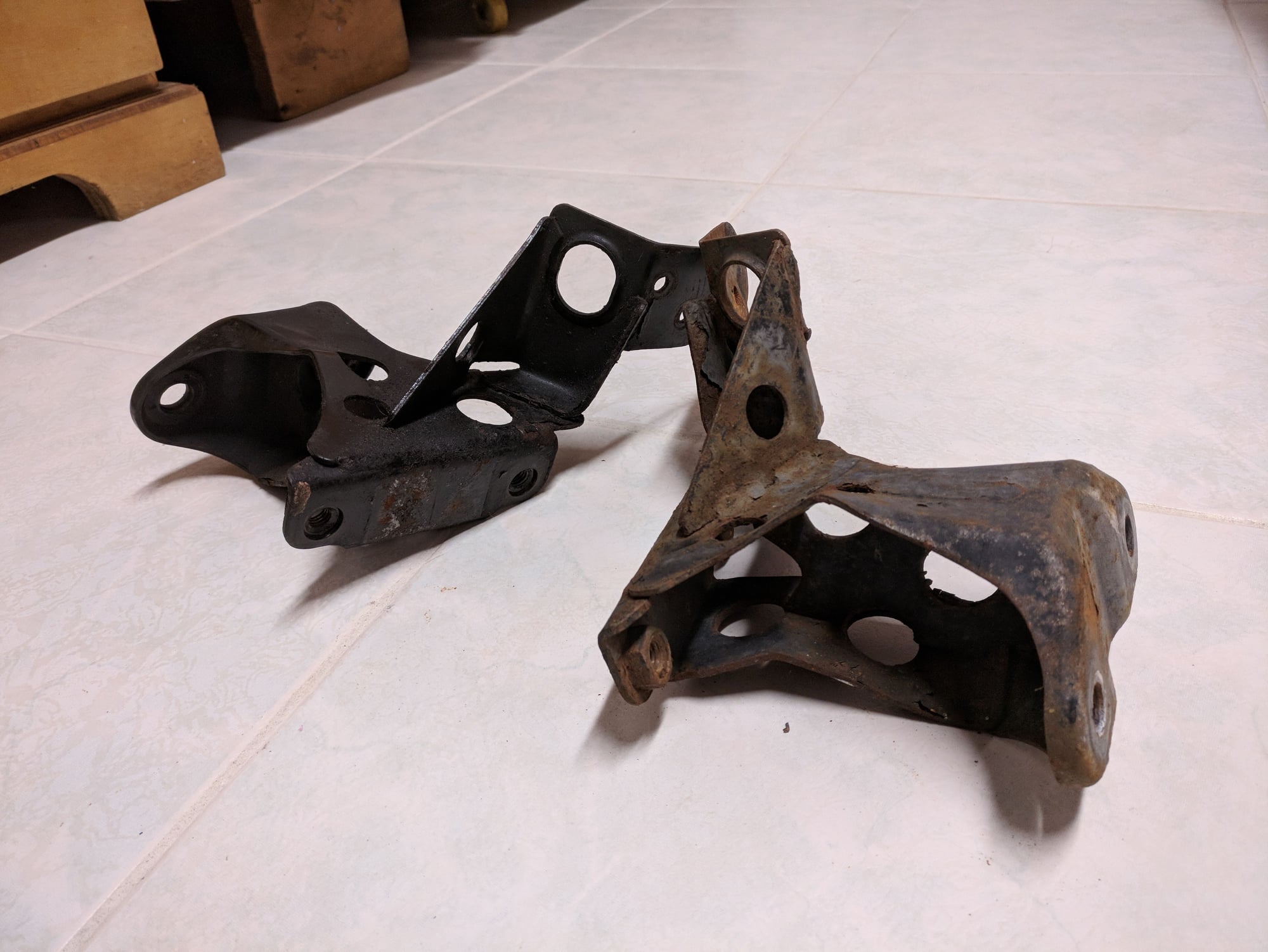 Steering/Suspension - 95 Front Sway Bar + Mounts - Used - 1993 to 1995 Mazda RX-7 - Brooklyn, NY 11204, United States