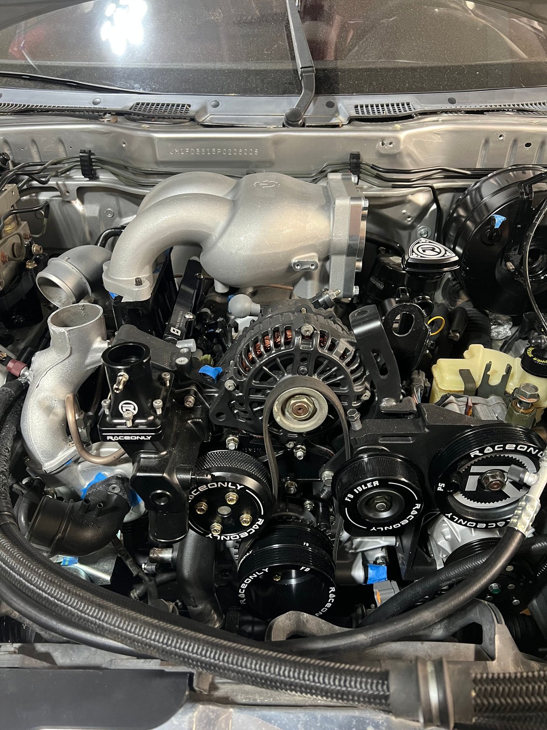 BNR twins car, upper turblown intake only, as I already had a xcessive lower. Coils are where the cruise control was on this one as I have too much going on the block for the twin turbo control here. 
