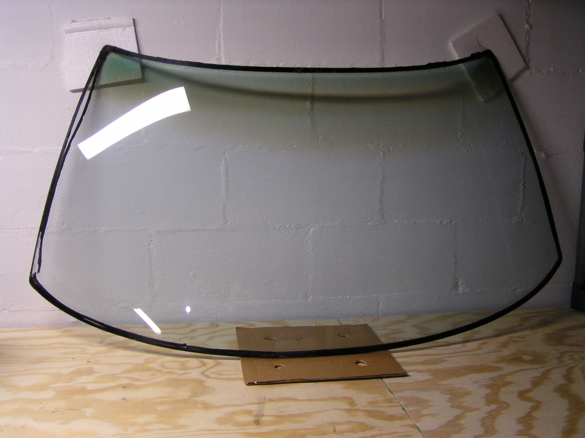 Exterior Body Parts - RX7 Windshield FB Glass - Used - 1979 to 1985 Mazda RX-7 - Beloit, WI 53511, United States