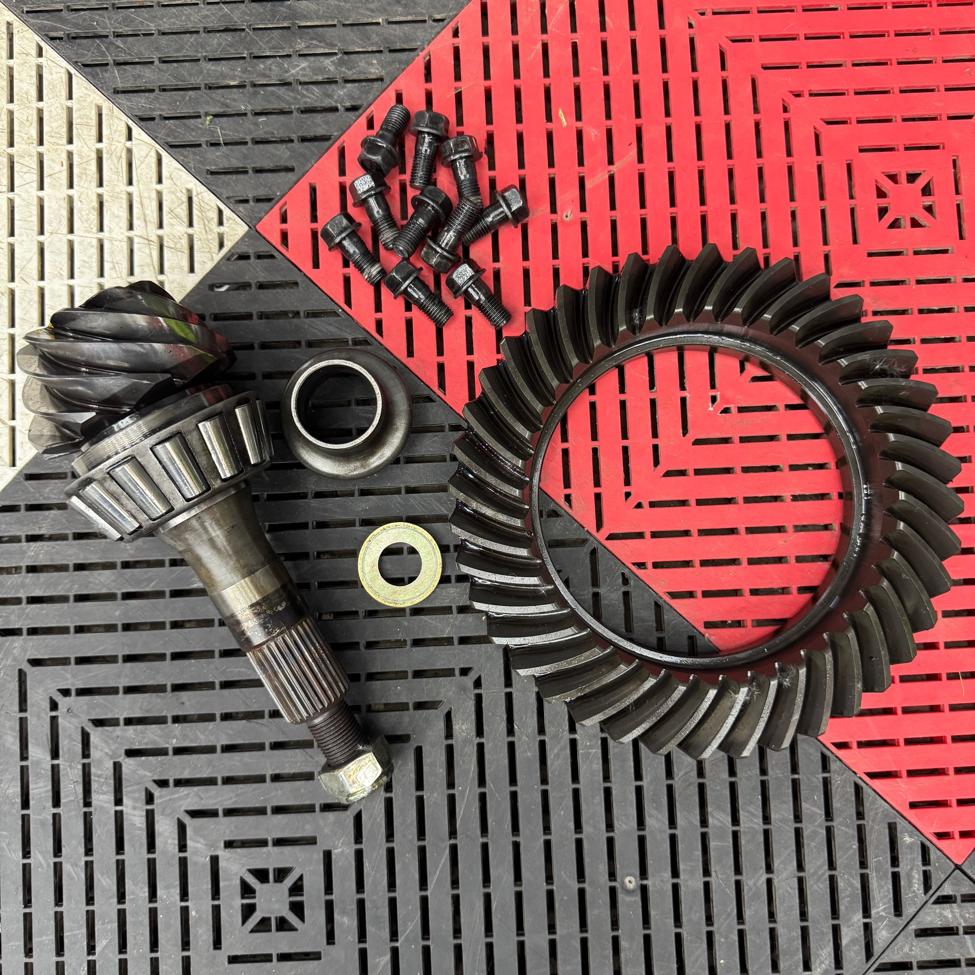 Drivetrain - Mazda RX-7 FD3S 4.44 Ring & Pinion (Rear Gear) - Used - 1992 to 2002 Mazda RX-7 - Birmingham, MI 48323, United States