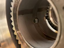 End bearings have the same grove and also some wear, haven’t measured them yet, but figured they should be replaced.