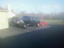 betty behind my cuz's truck.... please dont back up....