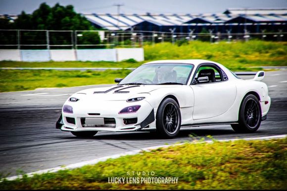 I am gonna drop this here for now before i go write a whole book with the updates
Some of the exterior updates, and back with the oem wing at the track