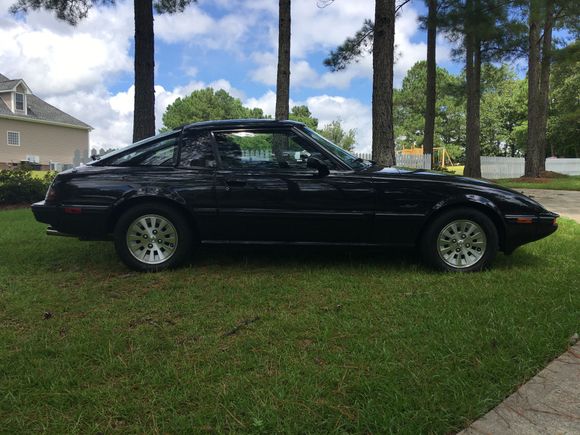 These are the same brand/size of tire on the 85 Se I recently sold. This is how they look. No clearance problems and look great. 