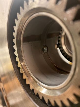 End bearings have the same grove and also some wear, haven’t measured them yet, but figured they should be replaced.