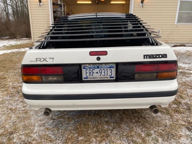 1987 Mazda RX-7 - Estate sale:  Pristine 1987 rx7 garage kept all its life completely stock 58,000 mi - Used - VIN JM1FC3310H0527247 - 4 cyl - 2WD - Manual - Hatchback - White - Cape Vincent, NY 13618, United States