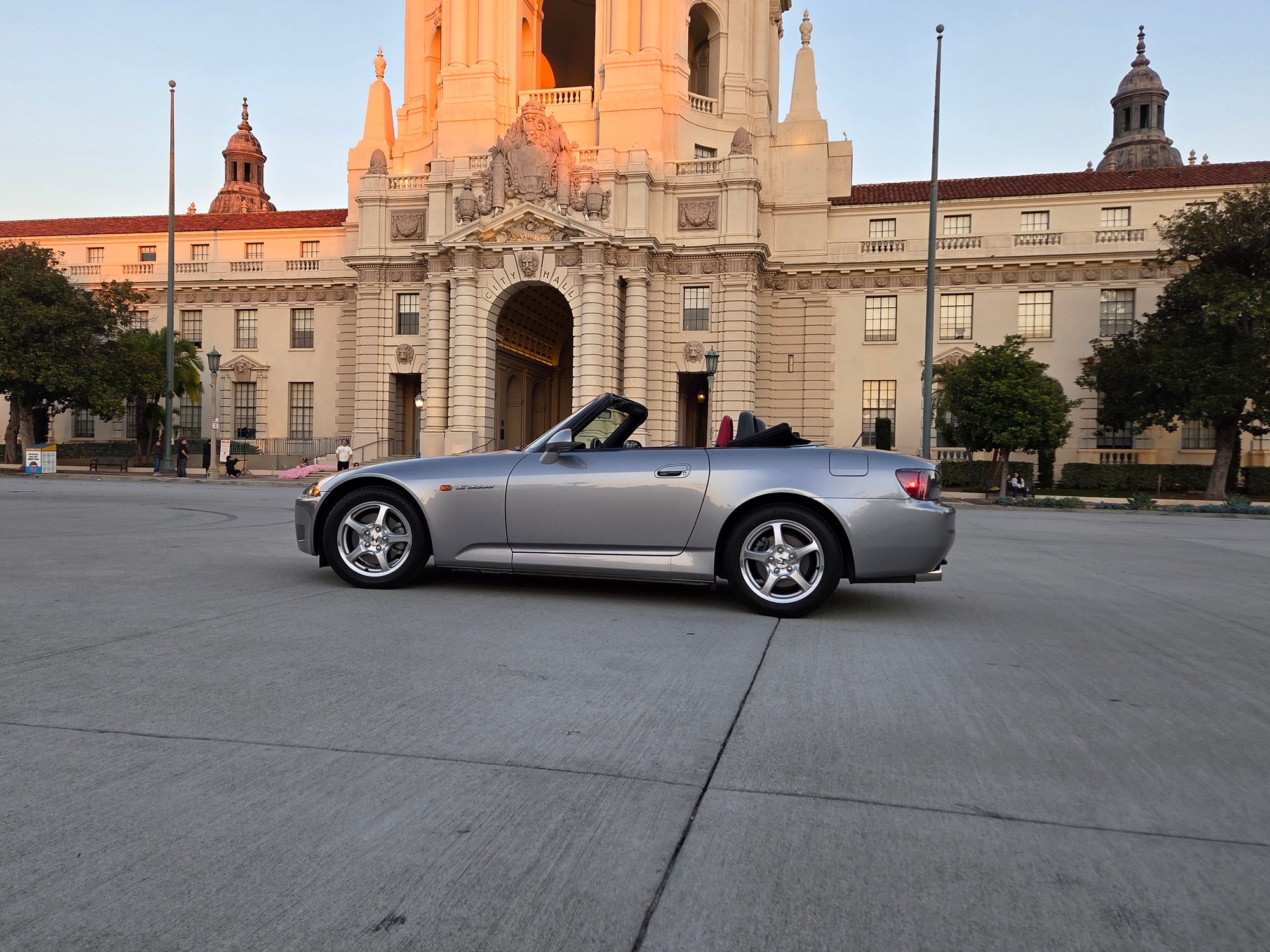 2000 Honda S2000 - Beautiful 2000 Honda S2000 - Used - VIN JHMAP1147YT007530 - 33,500 Miles - 4 cyl - 2WD - Manual - Convertible - Silver - Glendale, CA 91203, United States