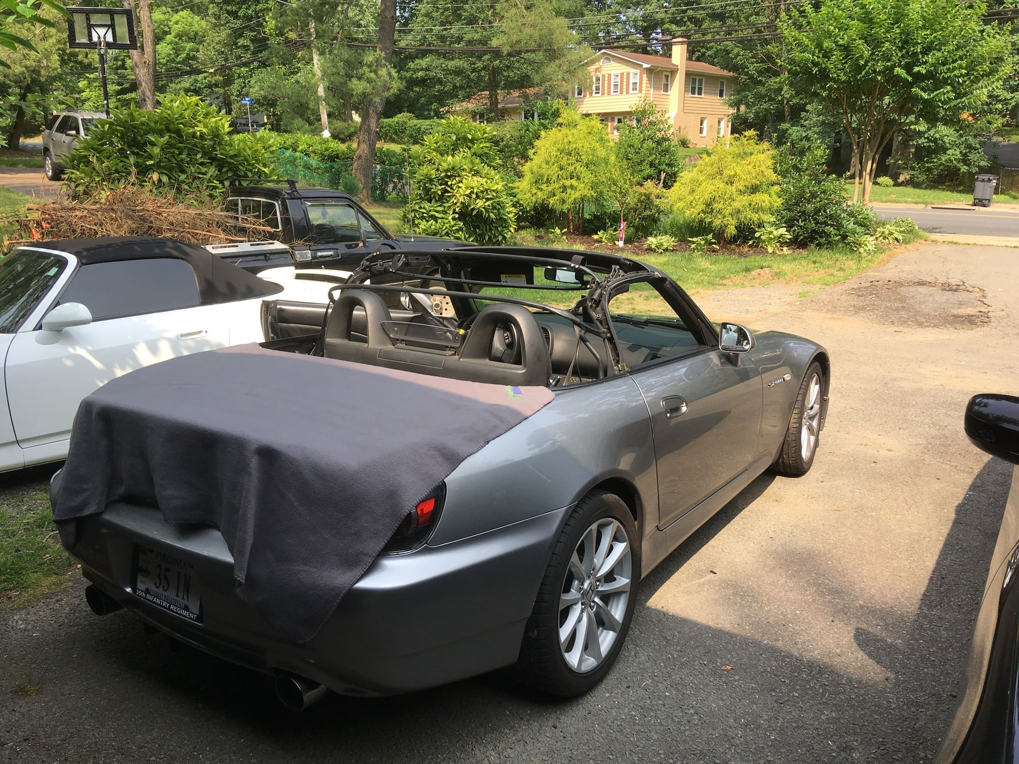 Honda S2000 (AP1) soft top, produced in Haartz Stayfast Canvas and