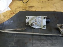 wiper motor assemly with transmission arms for wipers 
$140