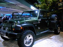 05 Detroit Auto Show 069.jpg
