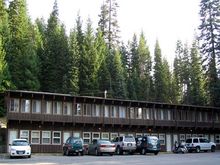 Diamond Lake Resort motel.jpg