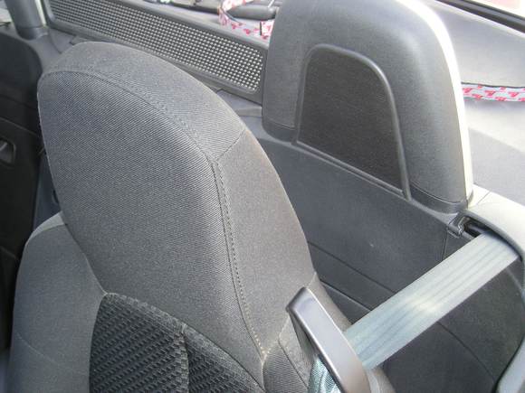 Front view in conjunction with seat