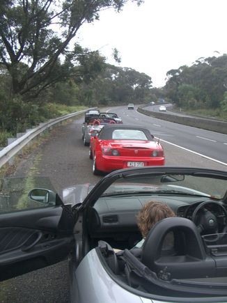 Cruise 11 Dec 05 - Waiting for AusS2000 1 (Princes Highway)