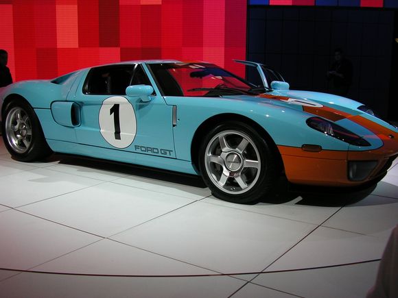 FORD GT.JPG