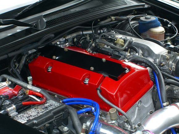 car - engine red vavle cover6.jpg