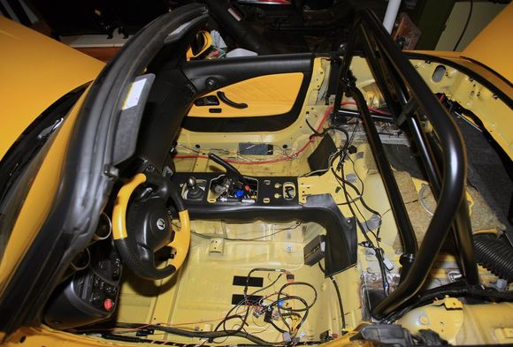 Roll Bar 1.jpg