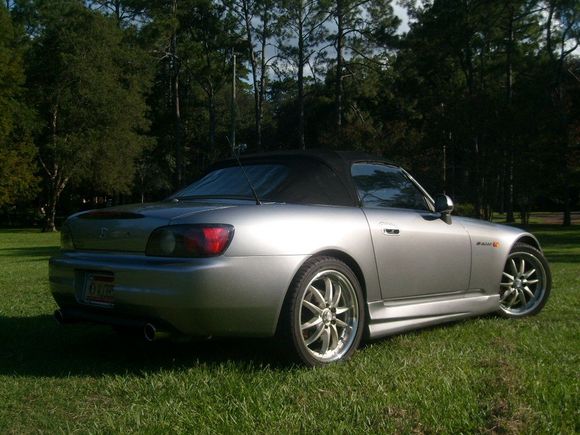 Rear 1/4 shot