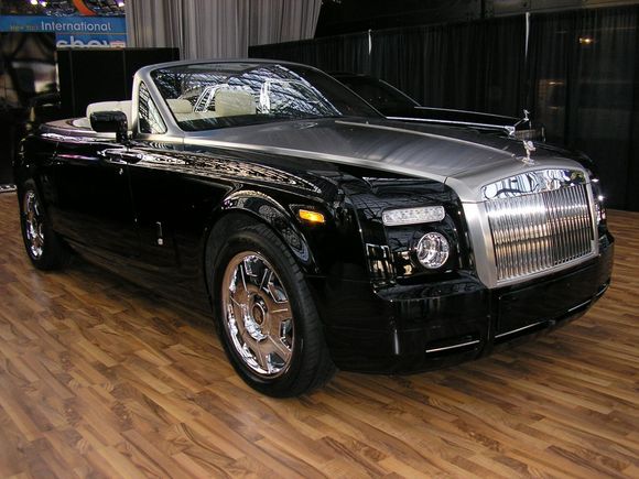 BENTLEY DROPHEAD.jpg