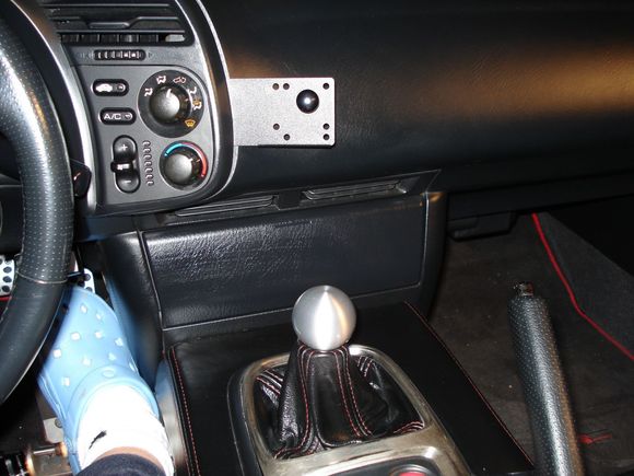 GPS - Glove Box 003.jpg