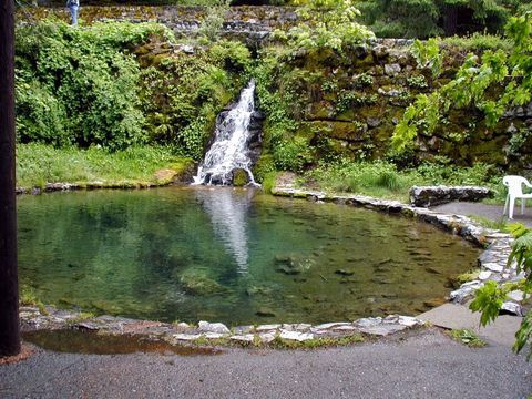 OC Chateau pond 1.jpg