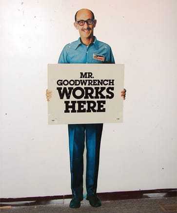 goodwrench_sign_01.jpg