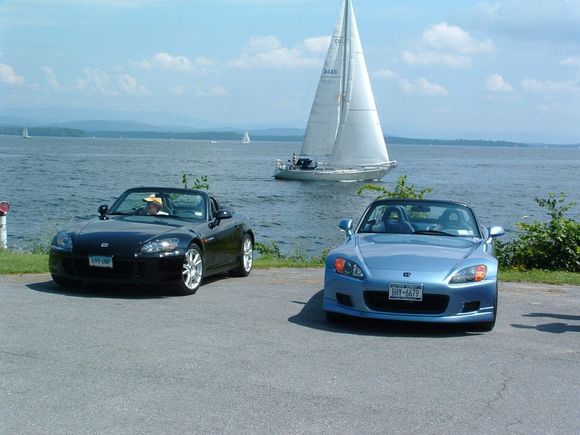 Sailers Coming to see cars - Essex Town Park