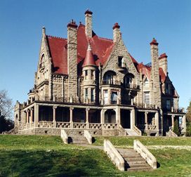 Craigdarroch Castle - day.jpg