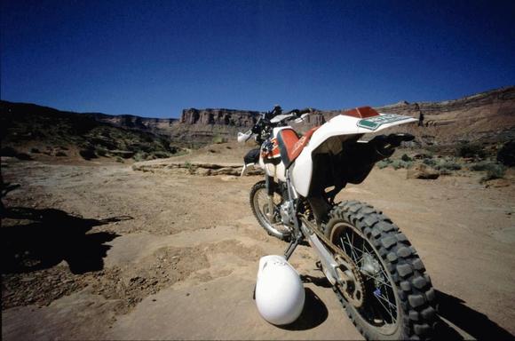 white rim.jpg