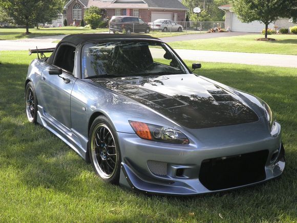 Waltss2k Cwest body kit on Suzuka