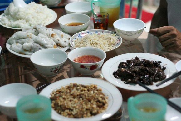 Lizard dinner 3.jpg
