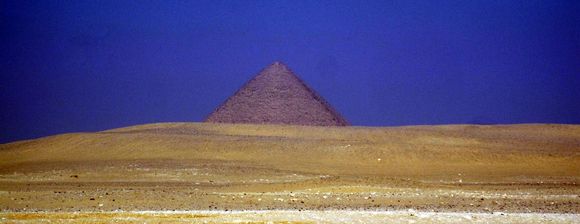 654 The Red pyramid.JPG