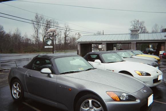 CarsAtTheBRPig2.jpg