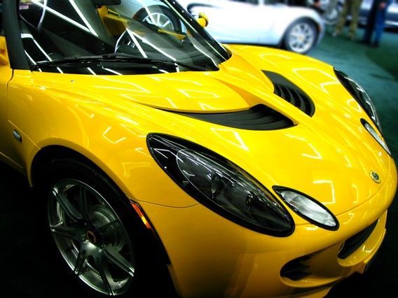 Lotus Elise 01.jpg