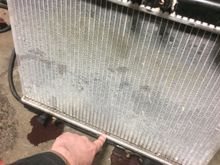 How a cheap $40 (free shipping) aftermarket radiator can fail me? After only 2 years of driving? I not expect that to happened! 
