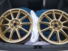 Repainted and refurbed wheels i need new prodrive centre caps can any 1 help plz