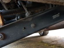 Rear arm