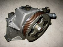 Power steering pump from widetrack blob. no alternator adjustment bracket, you will need to use your own  £45 inc delivery